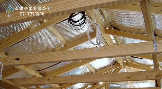 木結構屋頂_隔熱 2